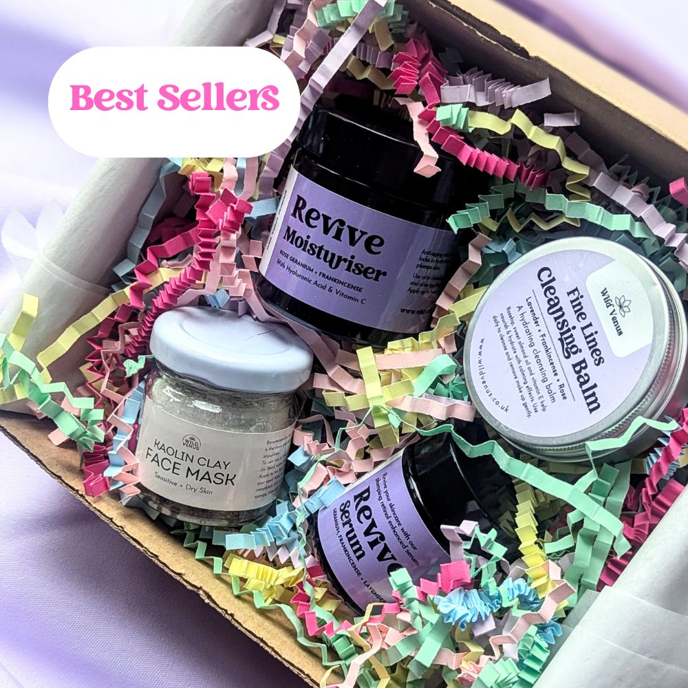  The She's so Fine Face Care Gift Box is open showing all the products inside. The gift box is shown on a pale lilac background. A text bubble says 'Best sellers".